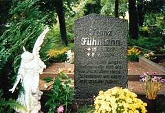 letzte Ruhestätte auf dem Friedhof in Märkisch-Buchholz